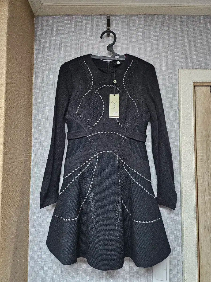 DEWL 黒 ライン ポイント ワンピース s