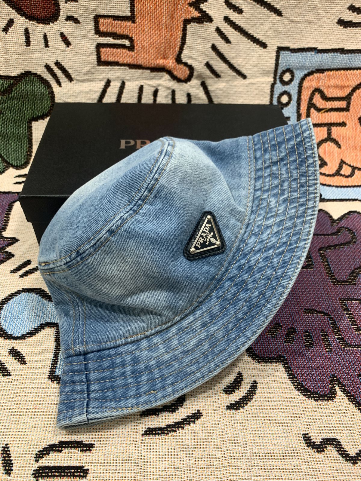 超美品➱プラダバケットハット 三角ロゴ帽子デニム大人気