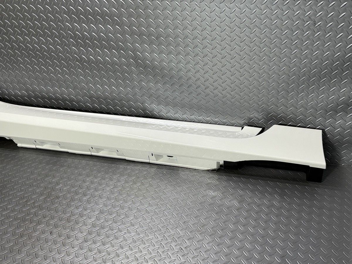 サイドステップ右 白