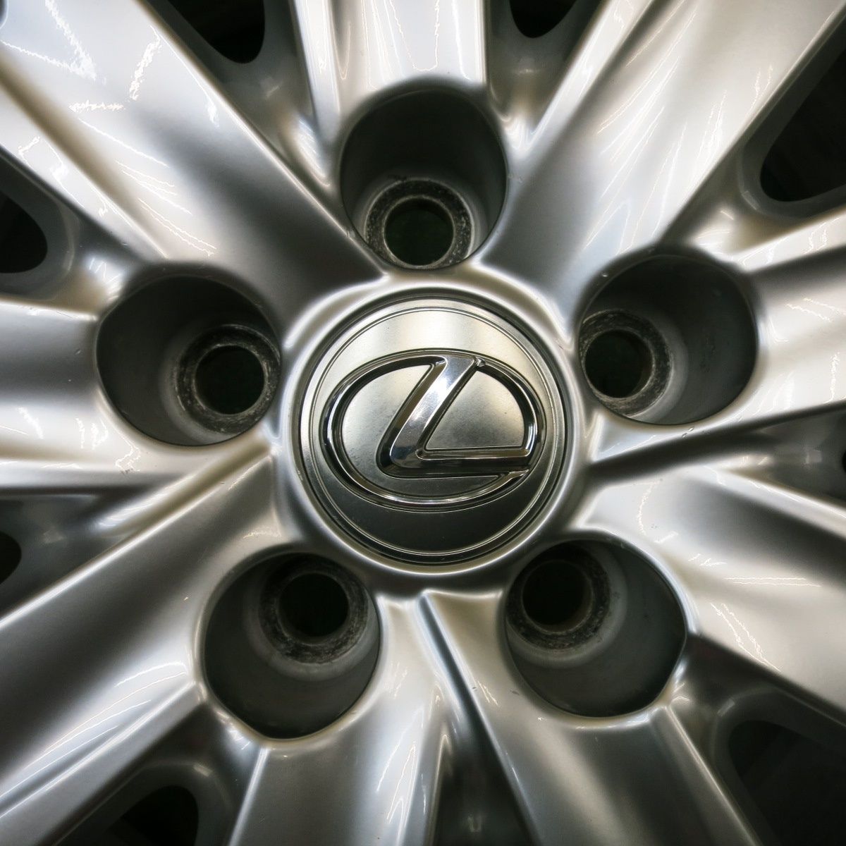 ファッションアプリ センサー付 レクサス GS バージョンL 純正 ホイール 18インチ 18×8J PCD114.3 5H 5092509HAホ 汎用性が高い