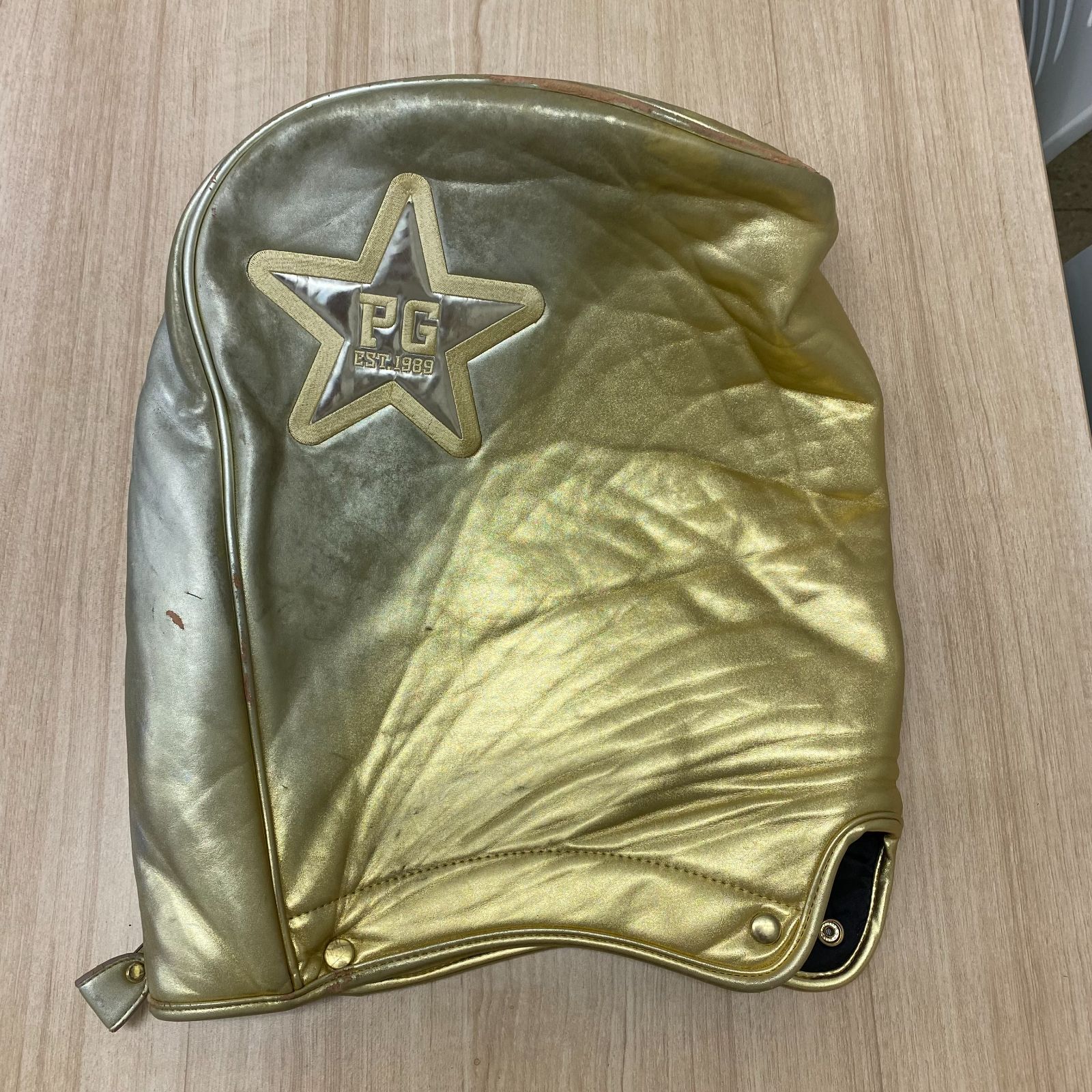 パーリーゲイツ　キャディバッグ　限定品ゴールド 新品未使用】 パーリーゲイツ ゴールド キャディバッグ 送料無料