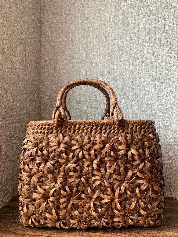 山葡萄かごバッグ 手作り かごバッグ 立体花編み 内布あり 山葡萄籠バッグ