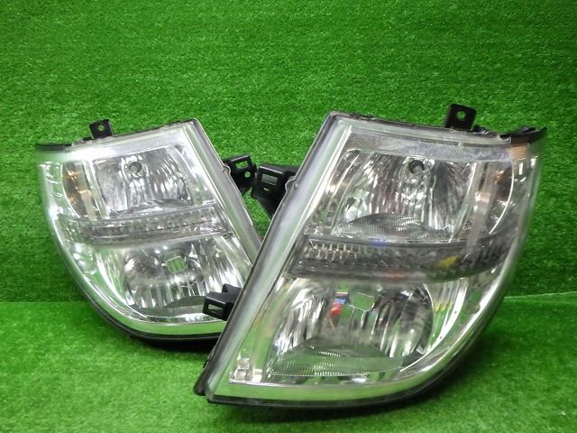 日産純正 エルグランド HID ヘッドライト 左右 程度良好