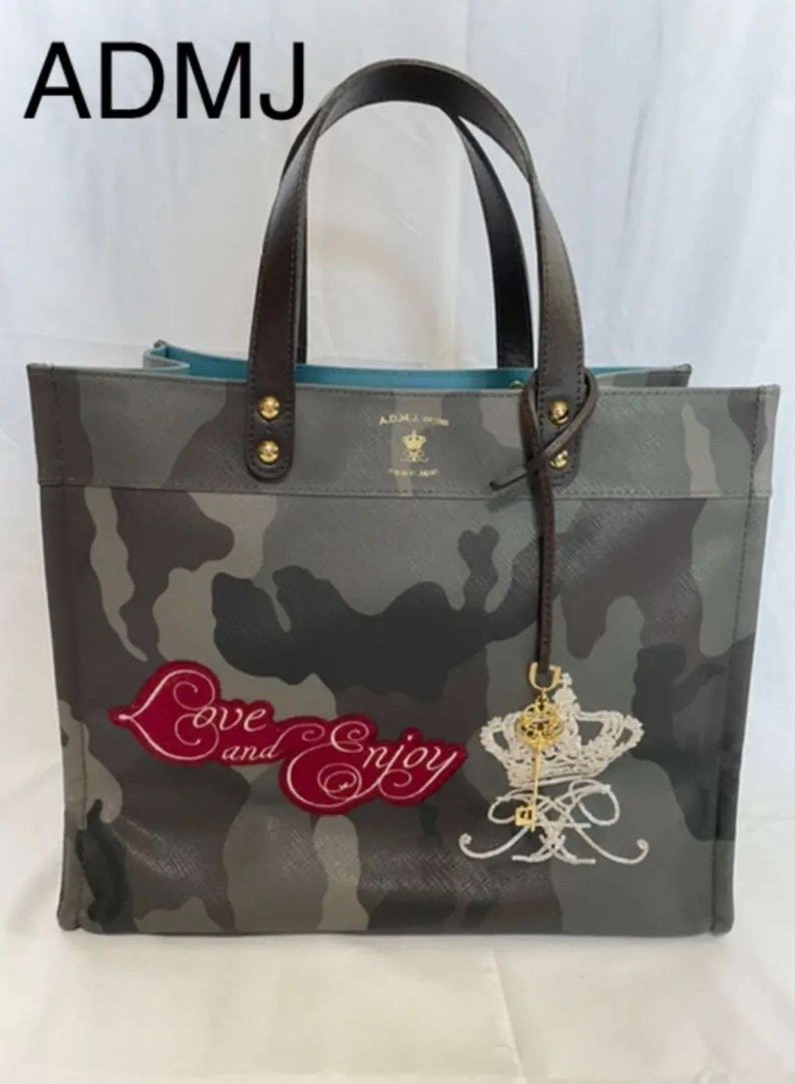 A.D.M.J. トートバッグ アップリケ スパンコールグラスマッタ 王冠 ADMJ ♡ トートバッグ スパンコール刺繍 王冠 ♡ - メルカリ