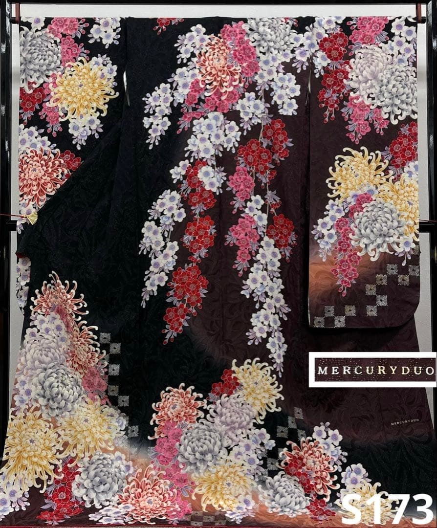 ブランド振袖 MERCURY DUO 銀通し 刺繍 紋意匠 大輪 正絹