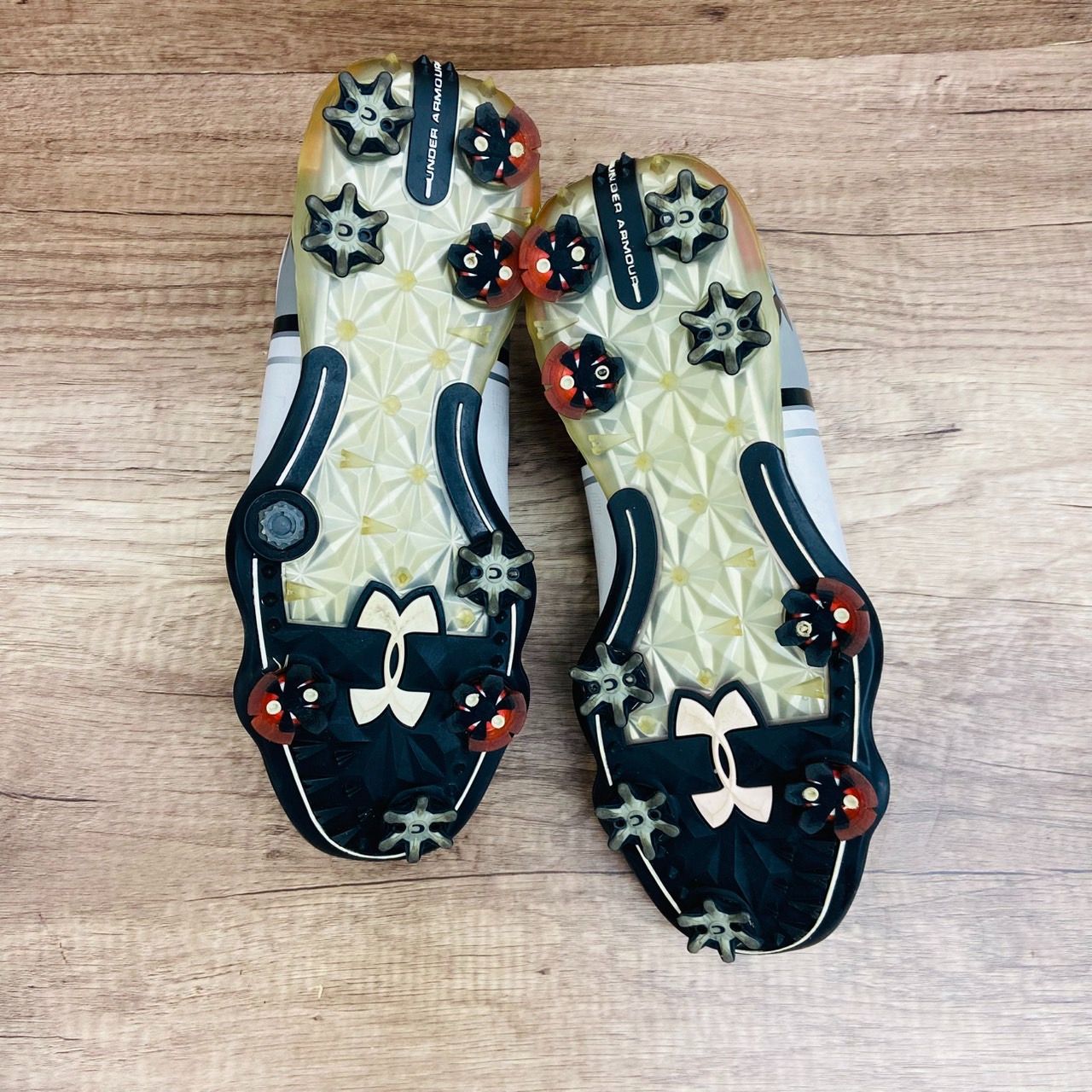 sarutaka【超美品】Under Armour BOA ゴルフシューズ ゴルフシューズ. アンダーアーマ BOA. 26cm - メルカリ