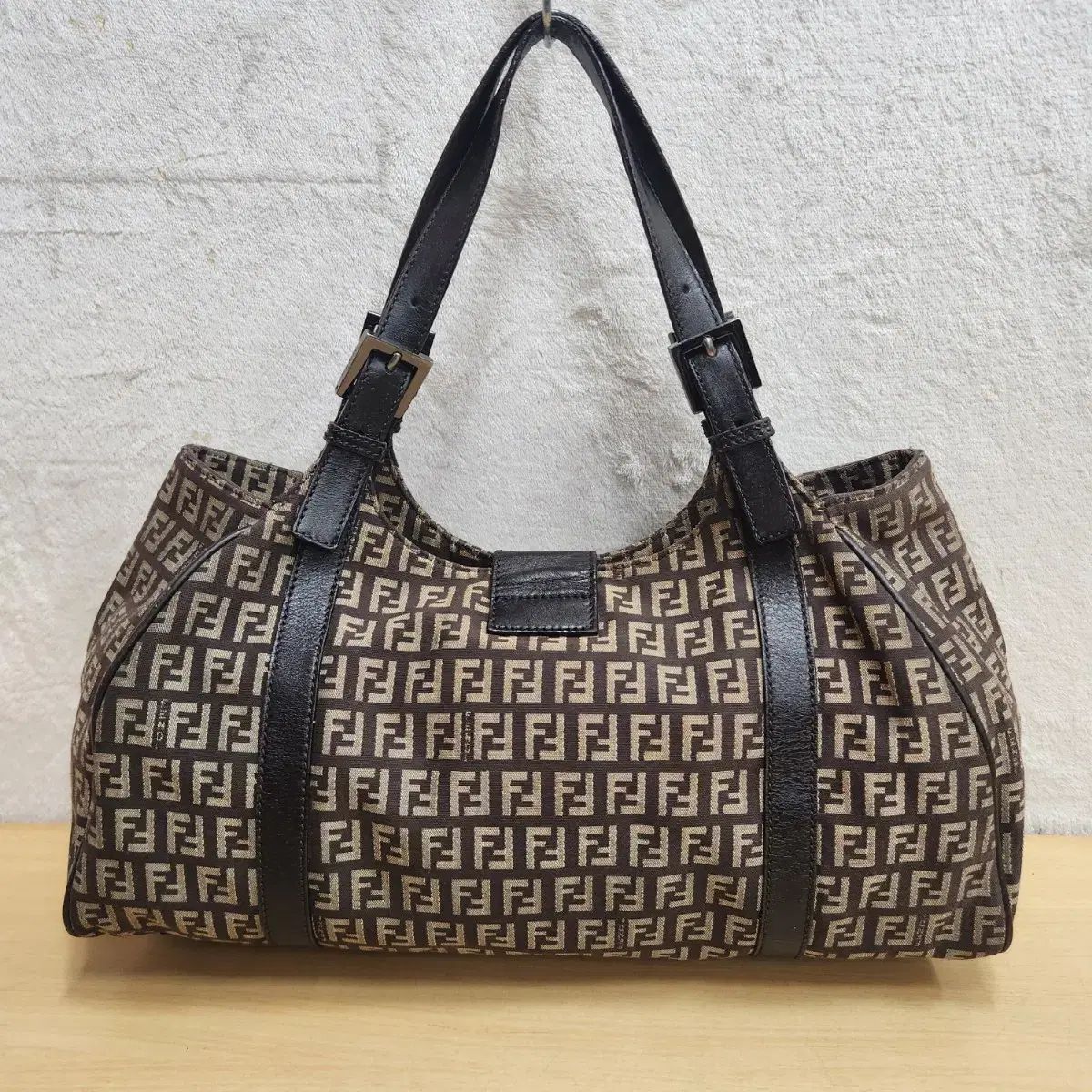 FENDI フェンディ ズッカ バッグ 女性 レディース ジャガード ショルダーバッグ トートバッグ