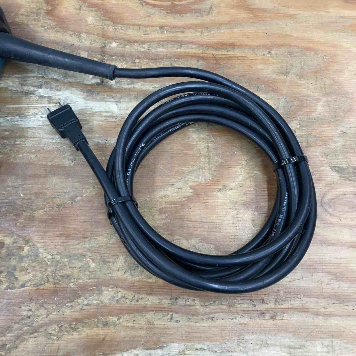 本体