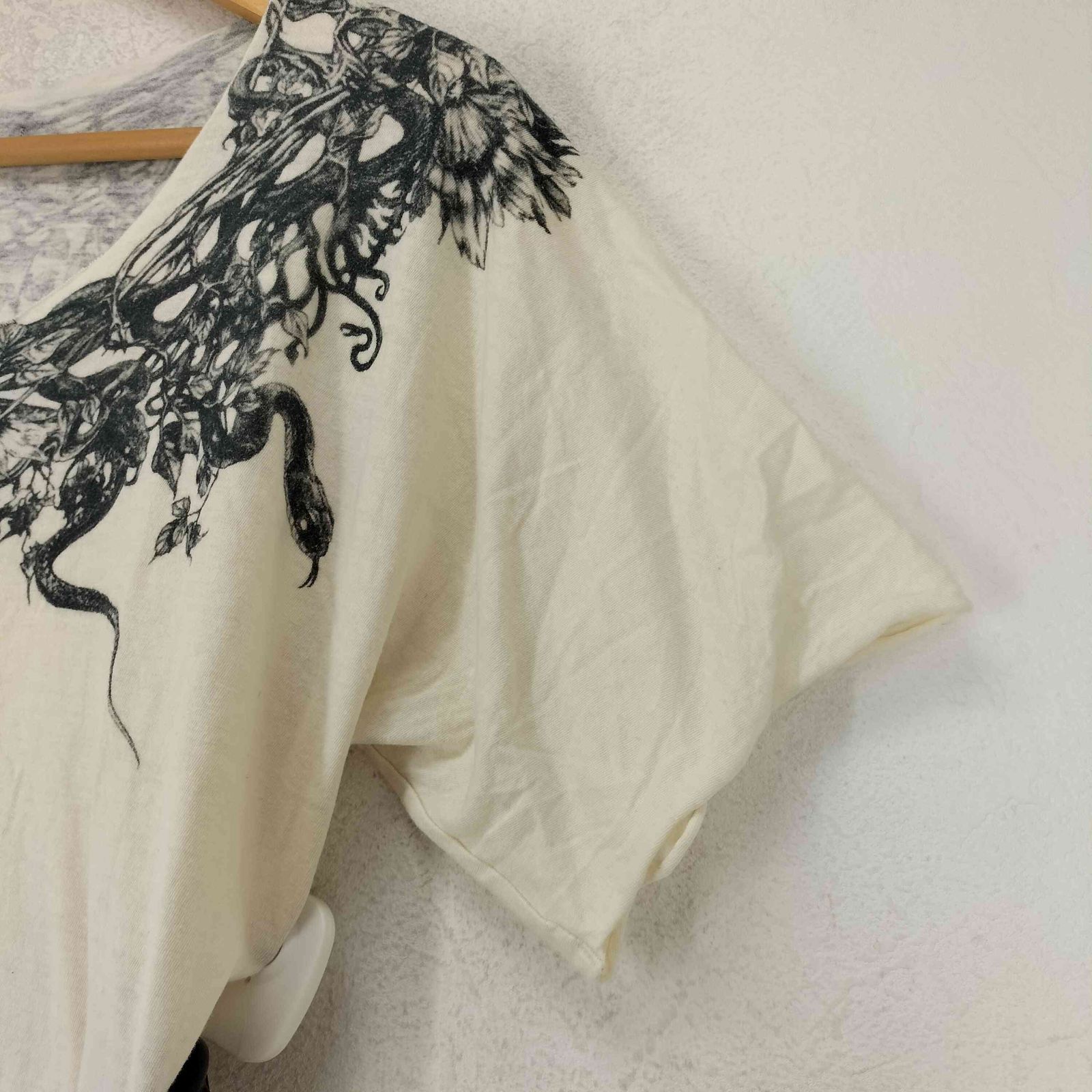 トップス 00s if six was nine medusa cut Tshirt 00s if six was nine medusa cut Tshirt