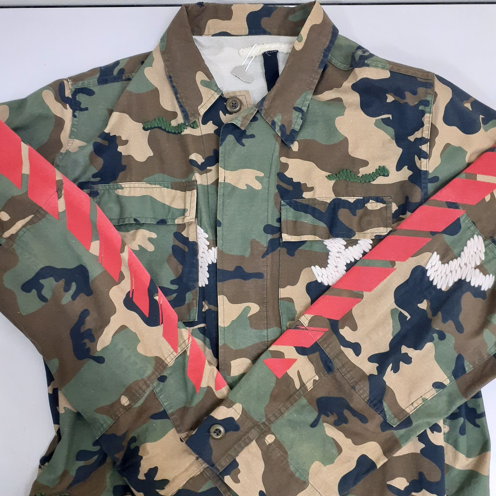 三沢店75-1-0803】OFF-WHITE ミリタリーカモフラジャケット
