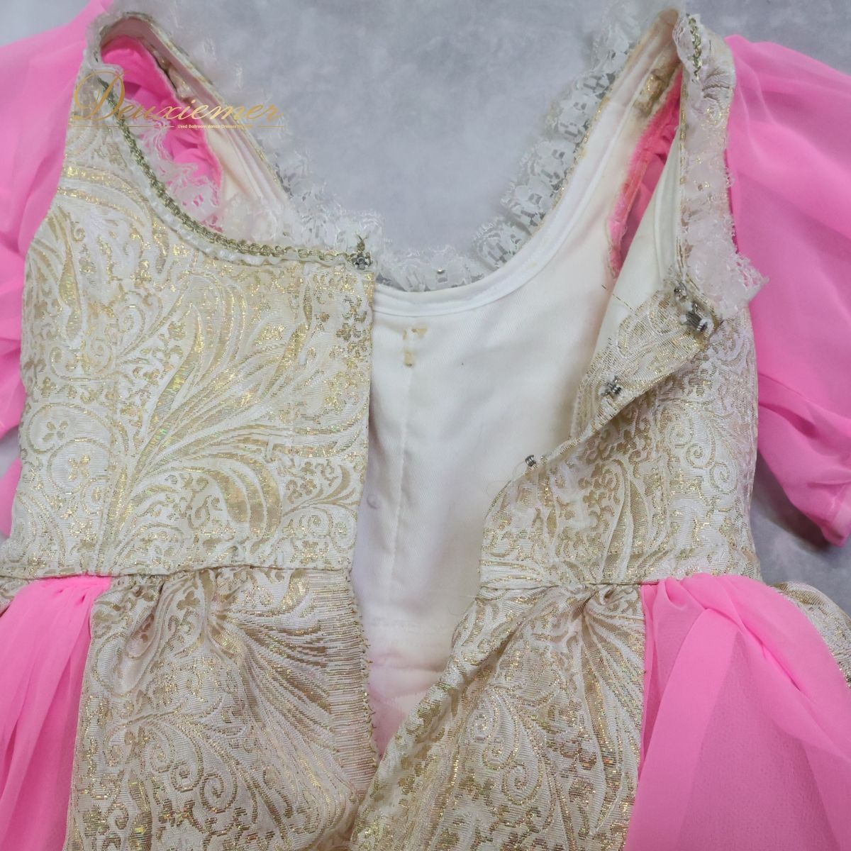 バレエ 衣装 ロマンティックチュチュ ワンピース ドレス 子供 ジュニア ピンク ベージュ 花柄 発表会 劇 キッズ ピンク系 ベージュ系 ゴールド系 フリル レース ダンス 発表会用 ジュニアサイズ 華やか 豪華 コサージュ 衣装発表会 かわいい ステージ バレエ 衣装 ロマンティックチュチュ ワンピース ドレス 子供