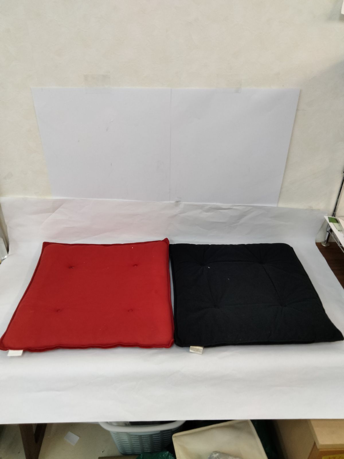 Roberta di Camerino クッション 2個セット ベロア調 赤黒 ロベルタ