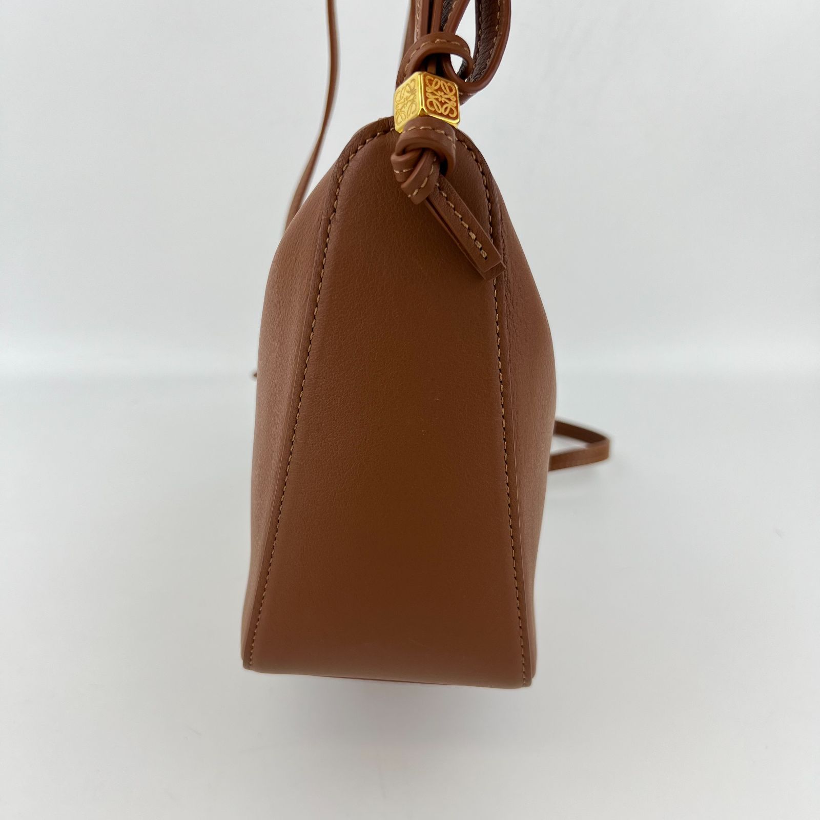 ■美品■LOEWE ショルダーバッグ　ハンモック　ブラウン　アナグラム　ラージ □美品□LOEWE ショルダーバッグ ハンモック ブラウン アナグラム