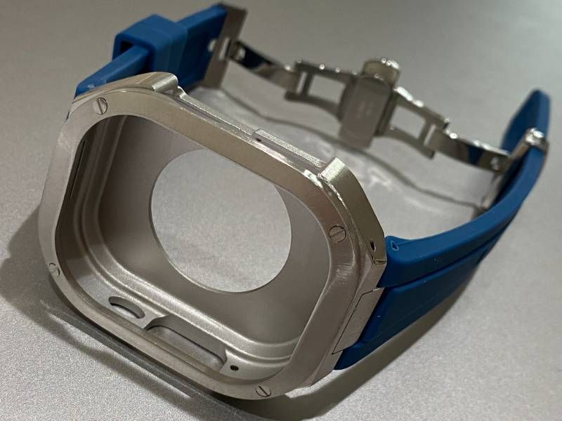 ネイビーシルバー AppleWatchカバーケース 脱着 簡単 保護 49㎜ Ultra カスタム ステンレス ベルト ラバー バンド アップルウォッチ対応