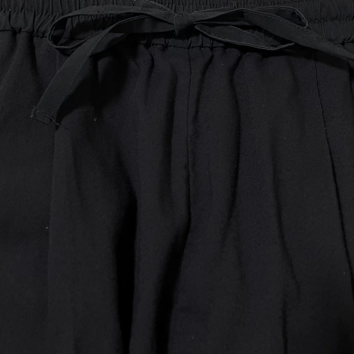 yori(ヨリ) パンツ サイズ36 S レディース - 黒 クロップド(半端丈)/ウエストゴム