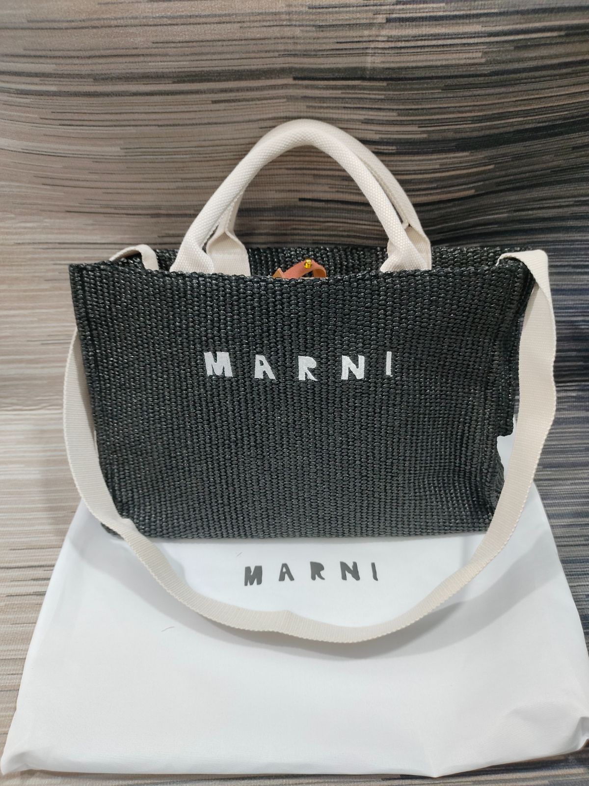 marniマルニバッグ/ハンドバッグショルダーバッグ♥♥新品/未使用黒