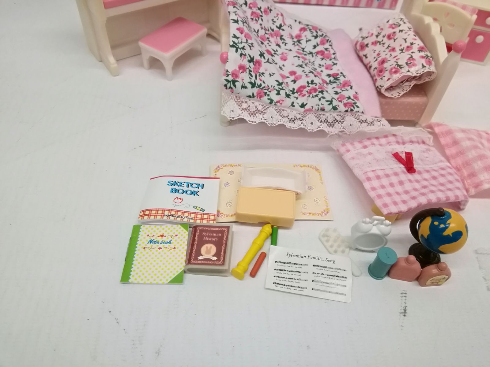 シルバニアファミリー ときめきマイルーム 箱付き ピンクの家具 レトロ 