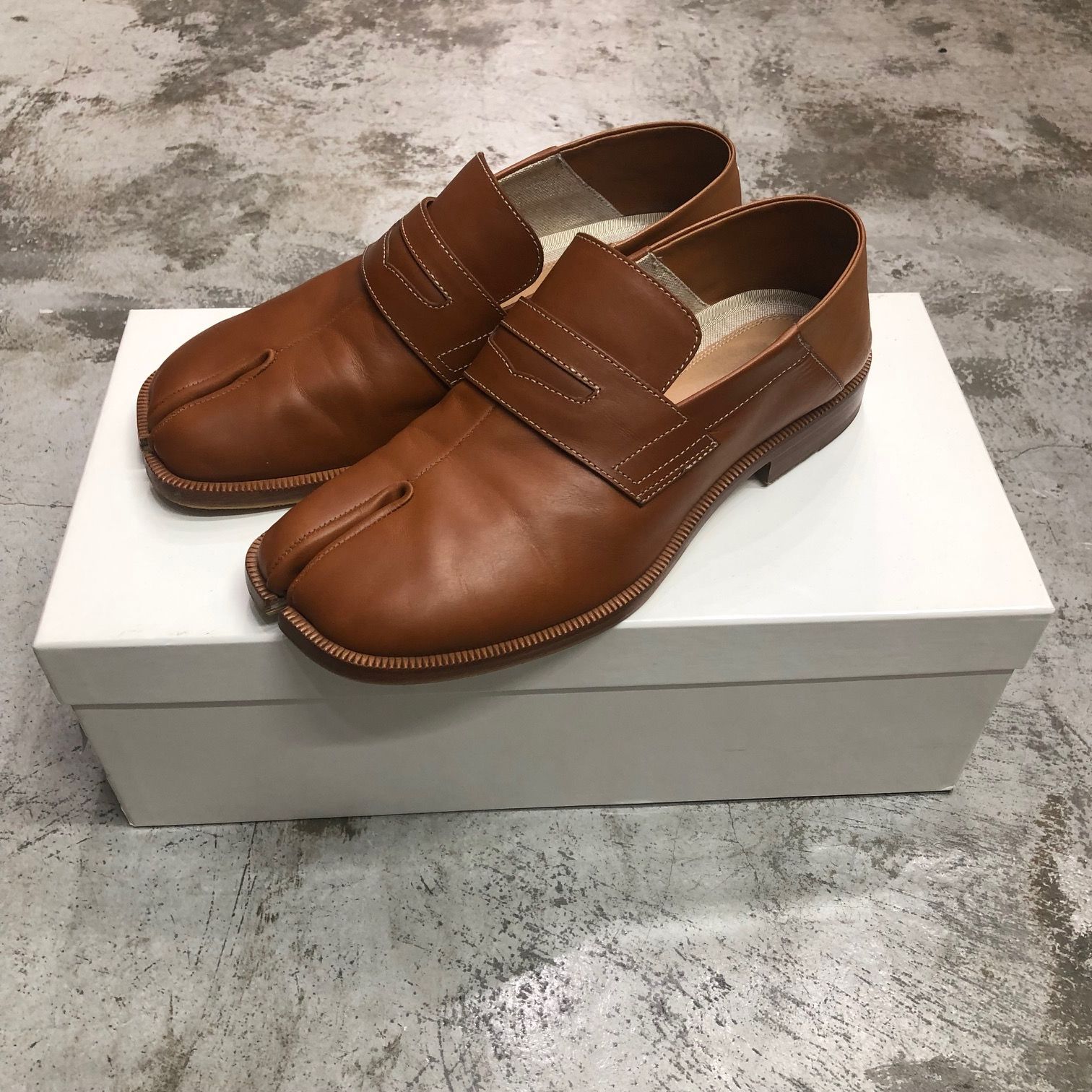 Maison Margiela Tan Tabi Loafers S57WR0132 足袋 レザー ローファー