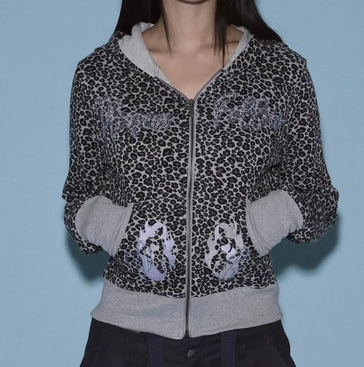 プリーズノーフォロー ヒョウ柄 レオパード クリスタル フードジップアップ