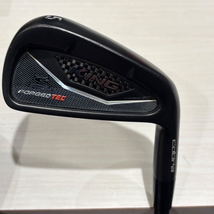 コラボ限定 Iset コブラ King Forged Tec Blackアイアン 6本セット 5-P | True Temper AMT Tourホワイト S300 新橋店