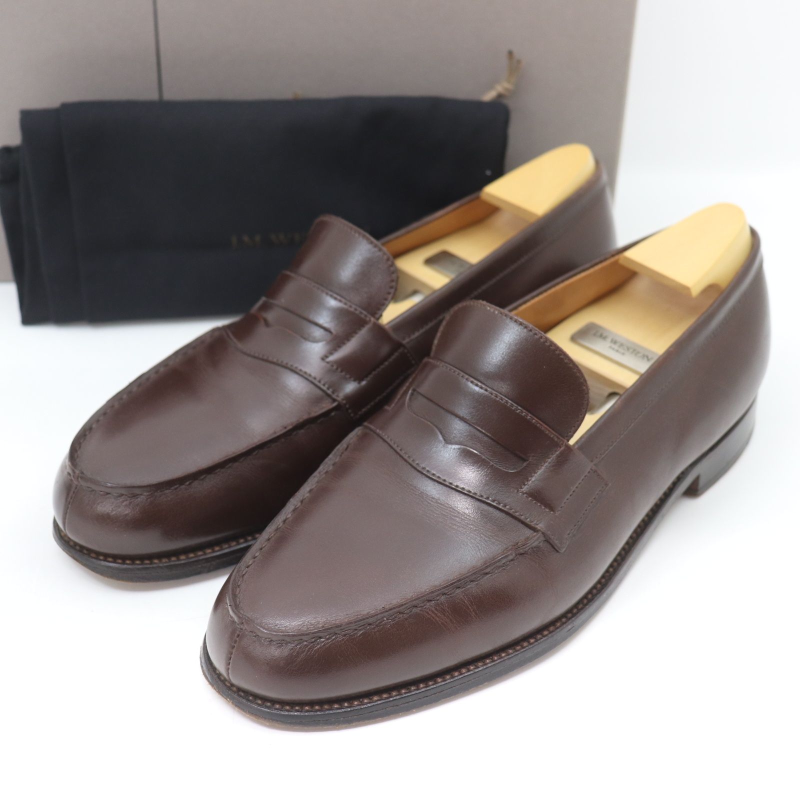 IT9SB9AN6Q8W J.M. WESTON JMウエストン レザー シグニチャー コインローファー M 154 180 ブラウン ビジネスシューズ ドレスシューズ メンズ サイズ7D