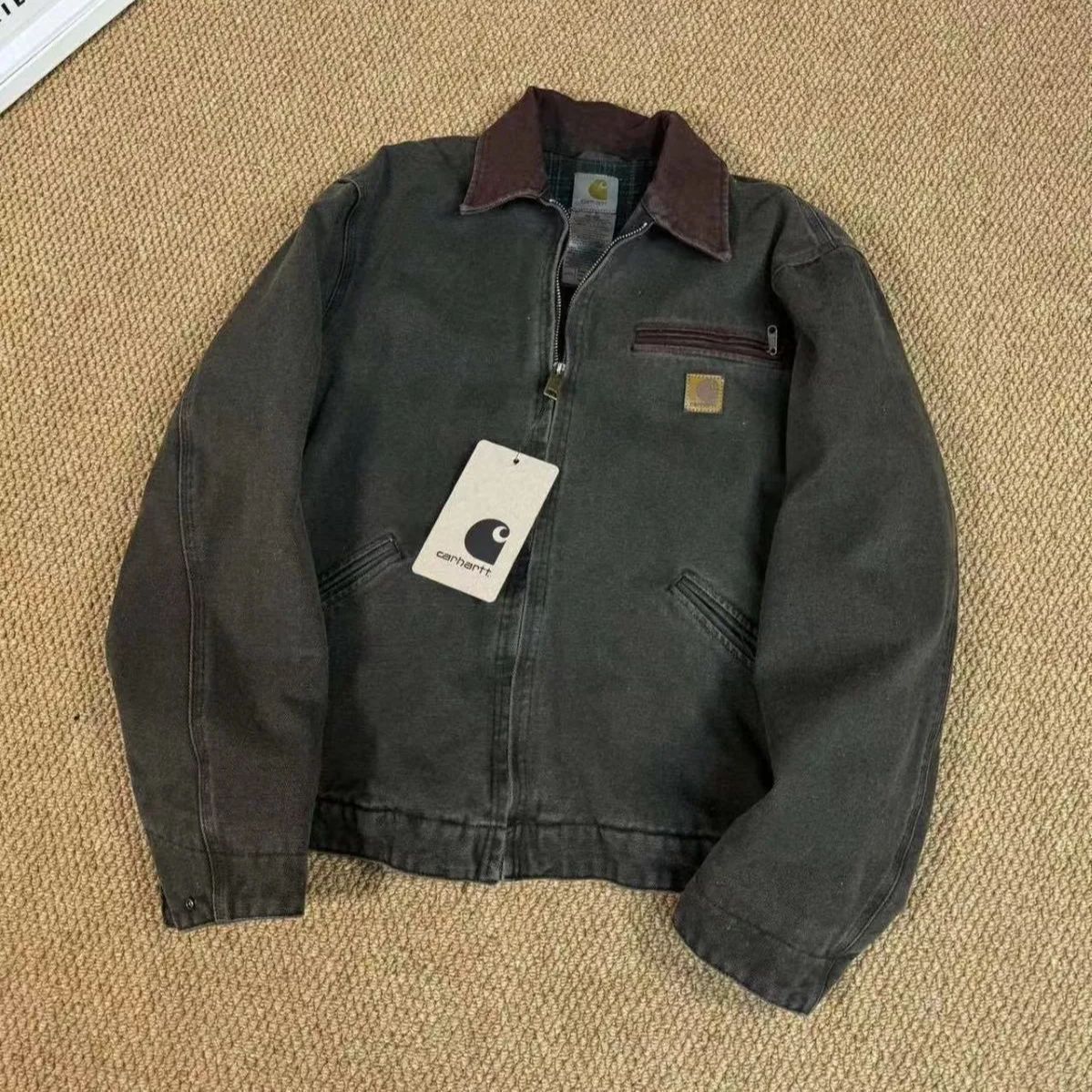 新品 ✨ Carhartt J97デトロイトジャケット ダックジャケット - メルカリ