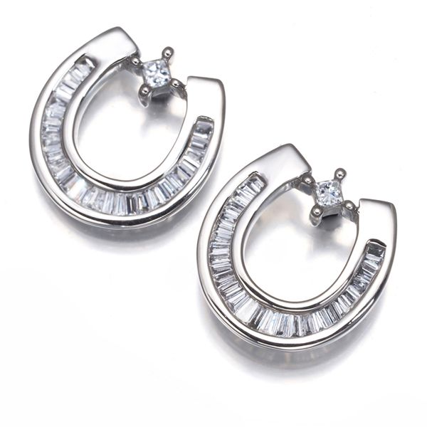 ふう。　バカラ　オルテンシア　花の形状 クリアピアス　18金 バカラ オルテンシア 花の形状 クリアピアス 18金 バカラ