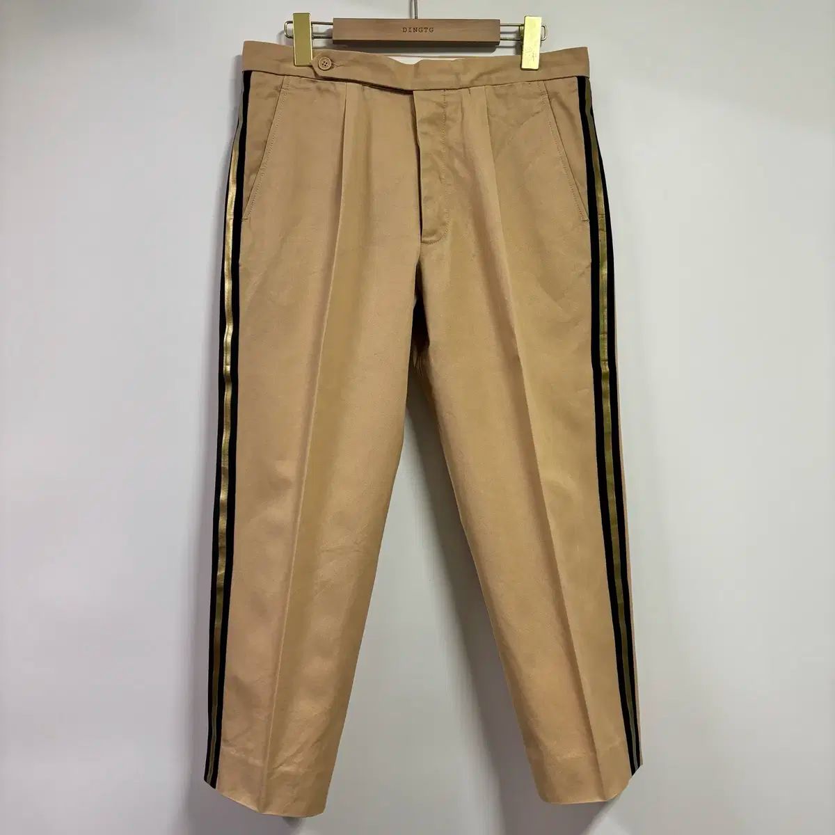 48 エンジェルズ サイドライン クロップド チノ パンツ