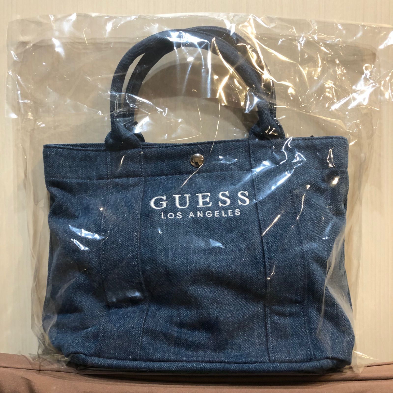 GUESSデニムトートバッグ