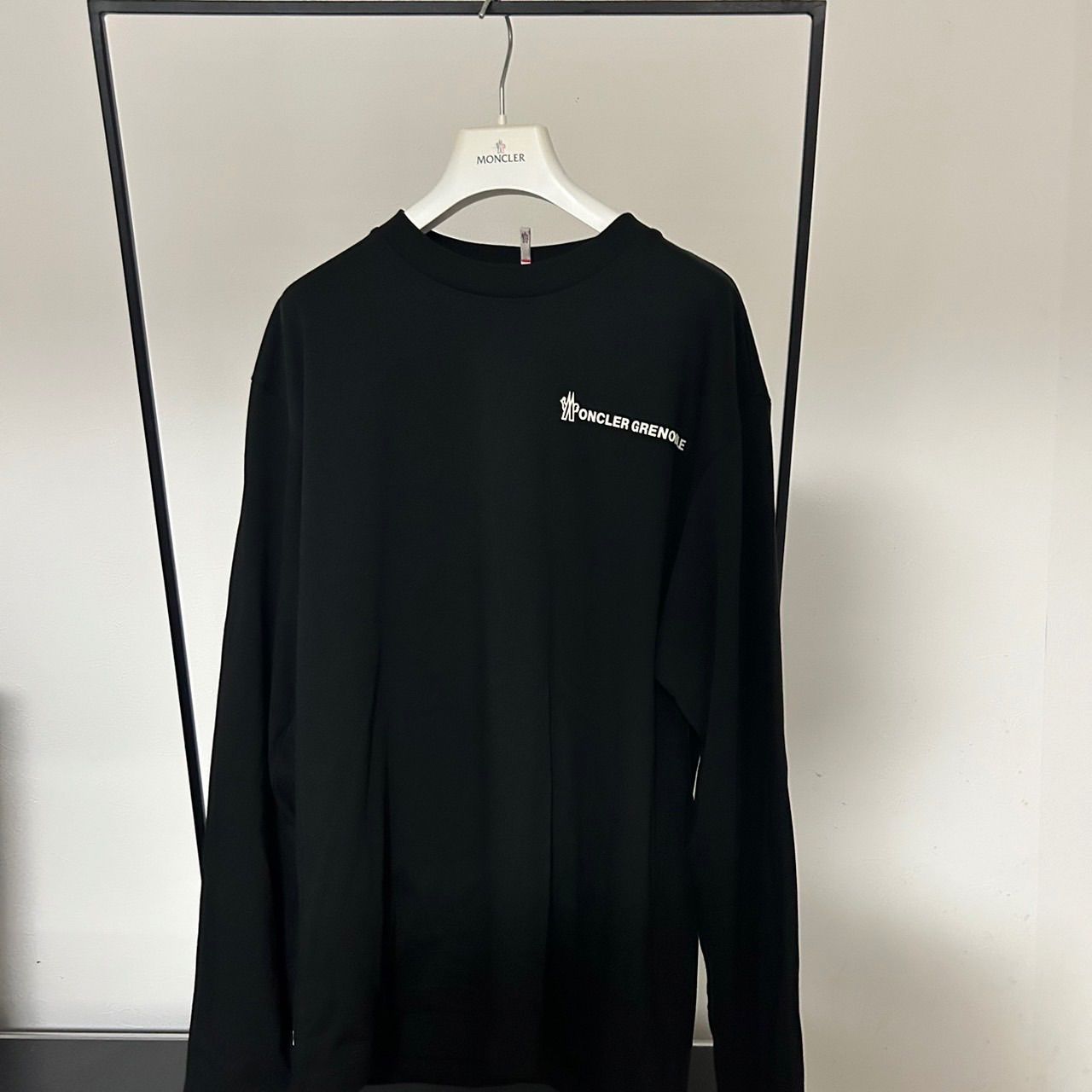 モンクレール　グルノーブル　ロンT 長袖Tシャツ　ブラック　黒　L 4S342 モンクレール グルノーブル メンズ Tシャツ 長袖 MONCLER