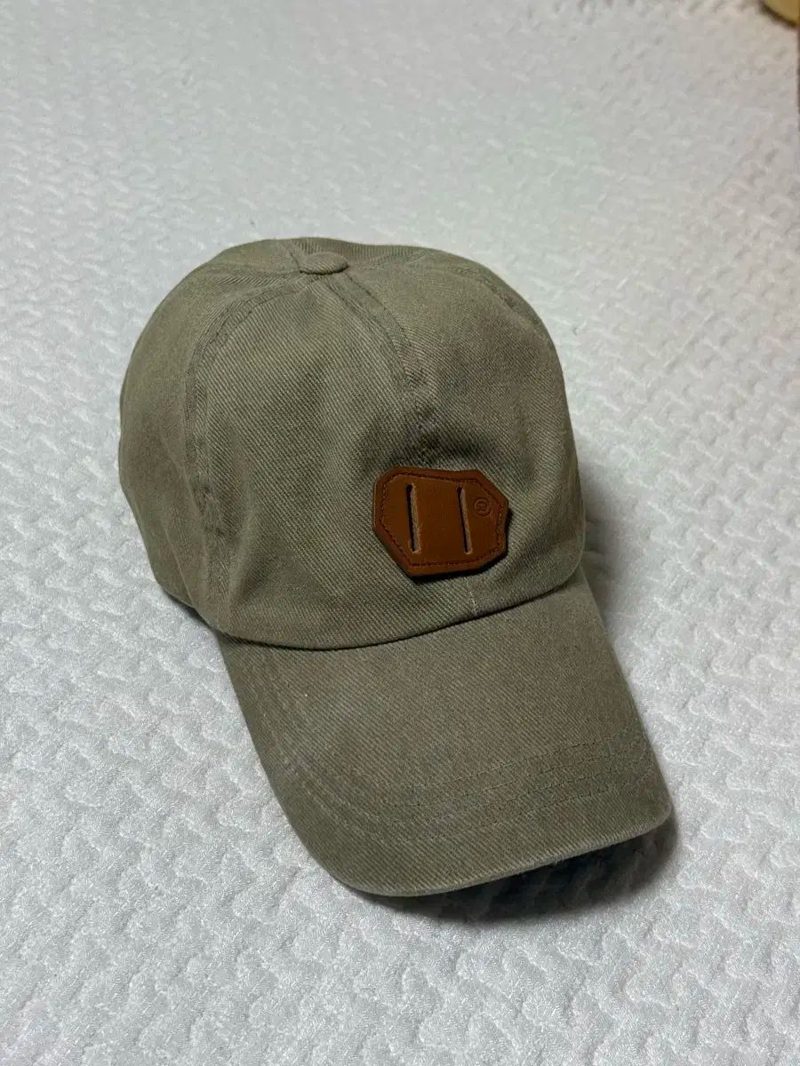 ADER ERROR アーダーエラー ベージュ ボールキャップ
