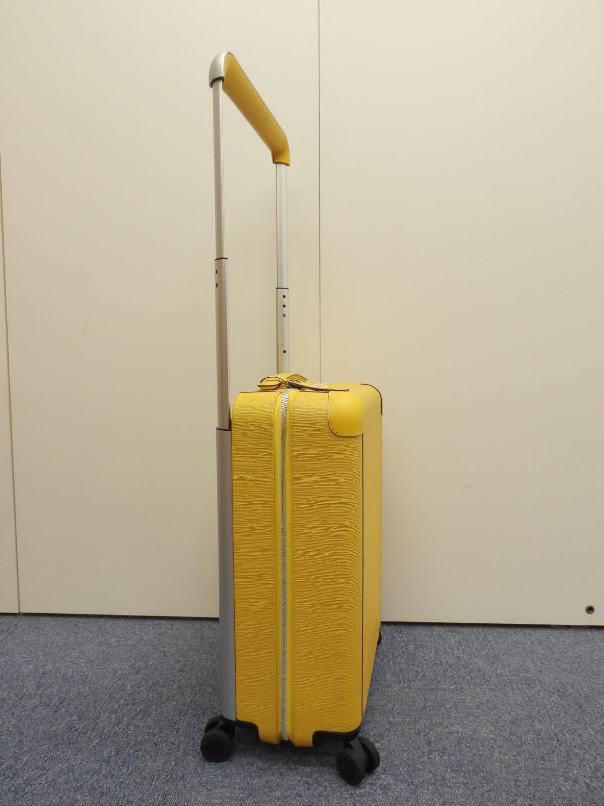 四輪キャリーバッグ トロリーバッグ