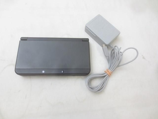 ゲーム ニンテンドー3DS 本体 KTR-001 ブラック 動作品 充電器付き
