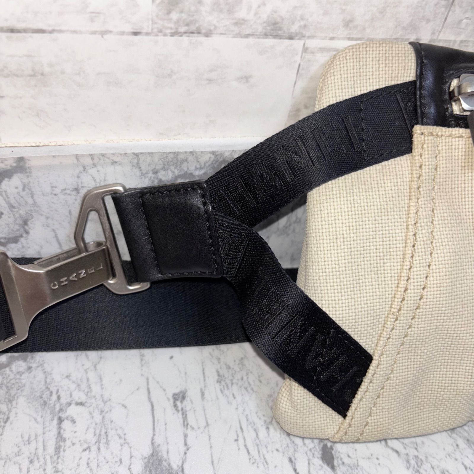 CHANEL シャネル スポーツライン ココマーク ウエストバッグ