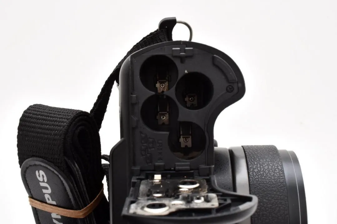 261 OLYMPUS SP-560UZ