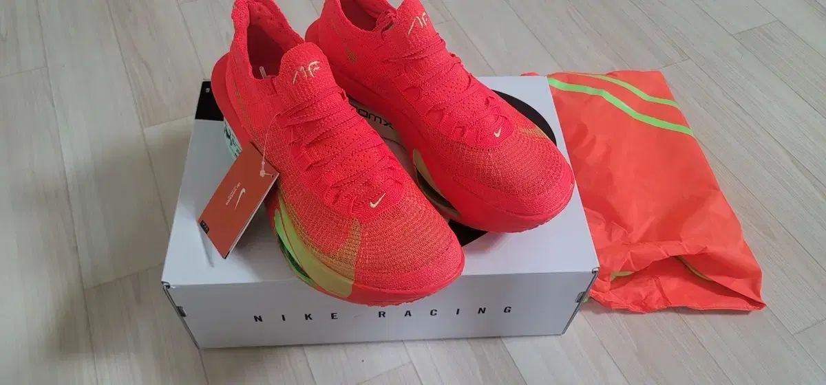 NIKE ナイキ アルファフライ 3 275