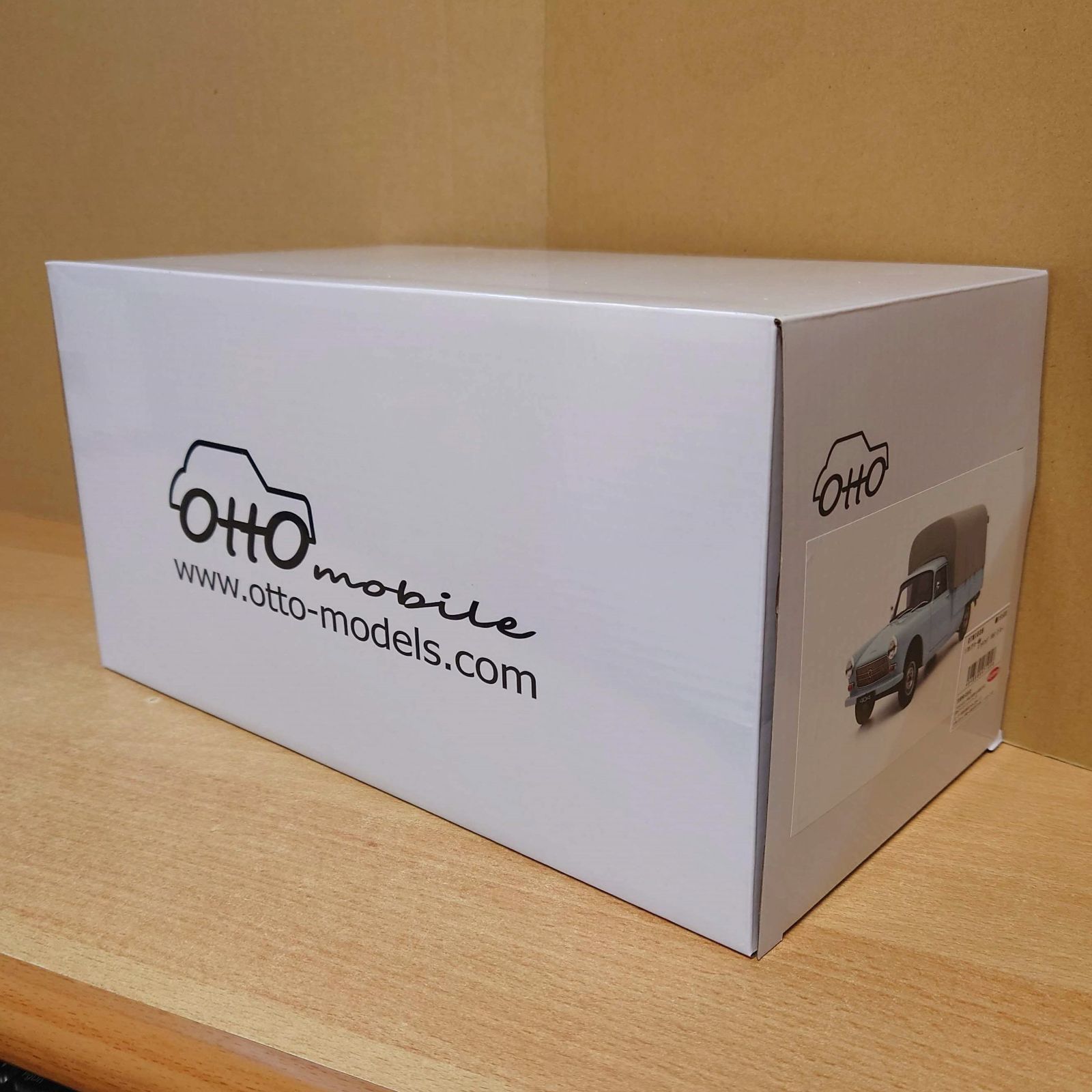 1/18 プジョー 404 ピックアップトラック 1967 (ブルー) 世界限定999