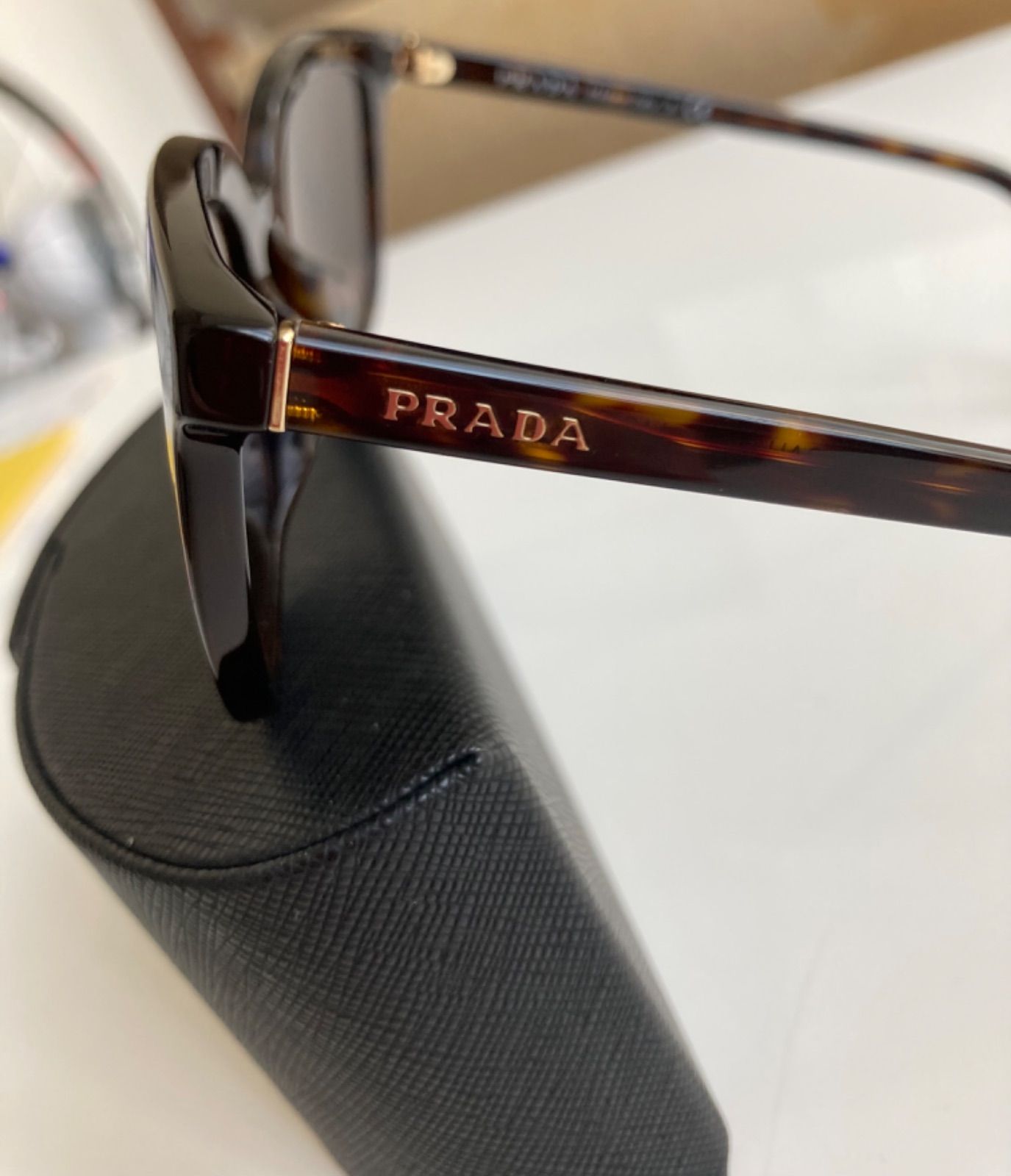 お気に入り】 【新品】PRADA プラダ サングラス イタリア製 サングラス