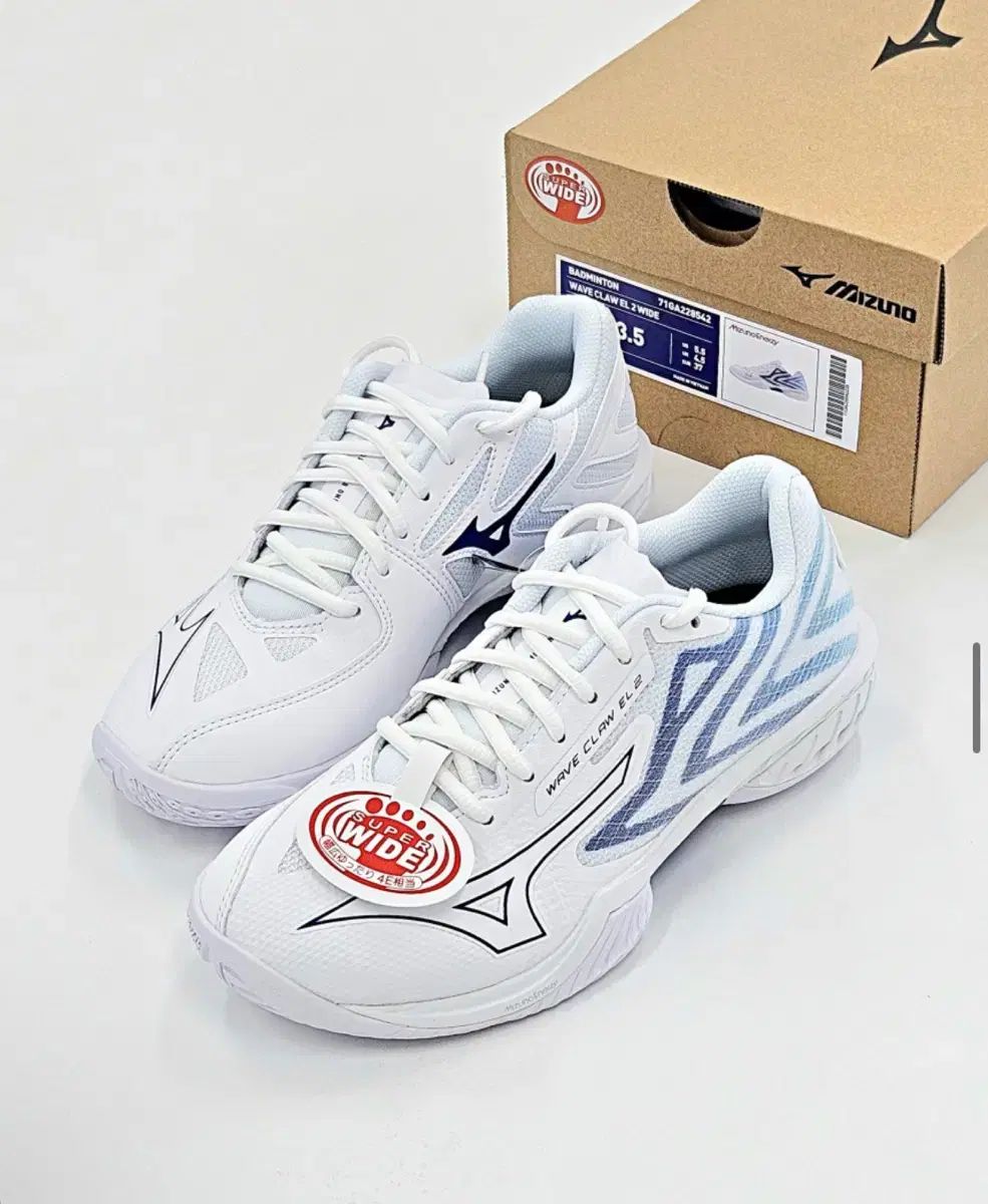 YONEX バドミントンシューズ パワークッション コンフォートZ 24.5