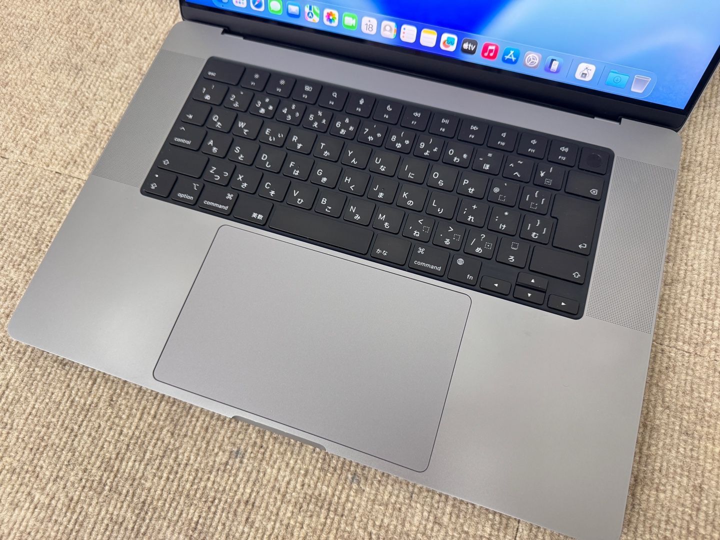 Apple MacBook Pro 16 2021 A2485 M1 Max RAM 64GB SSD 2TB スペースグレー 充放電回数 127 MC078