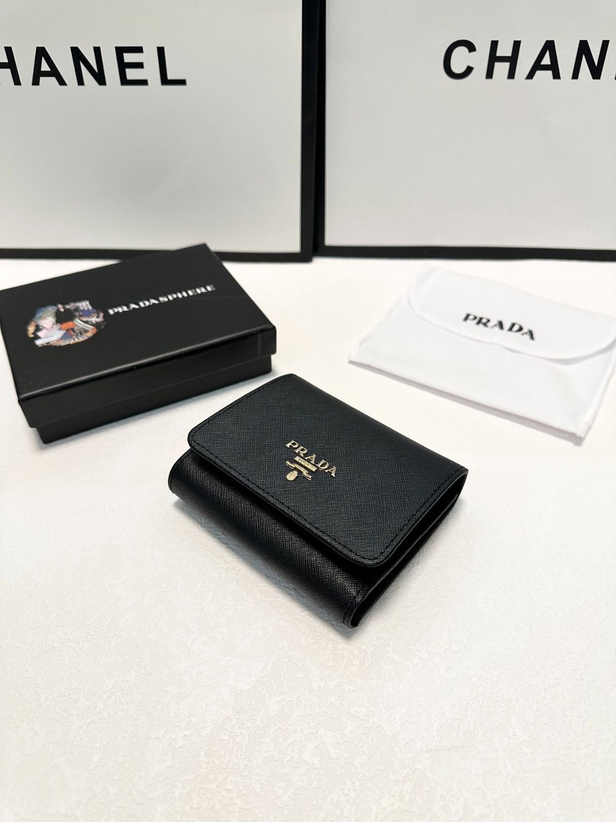 プラダ PRADA 財布 三つ折り財布 ブラック