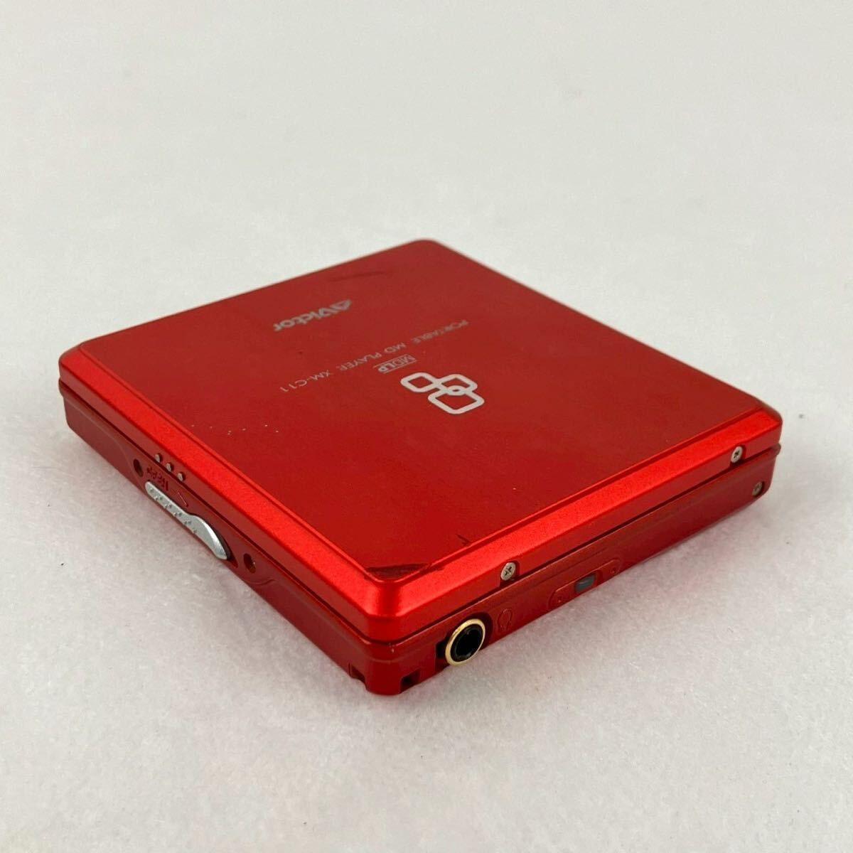 Victor/JVCのポータブルミニディスクプレーヤーXM-C11-S Amazon | Victor ビクター JVC XM-C11-S シルバー ポータブルMD
