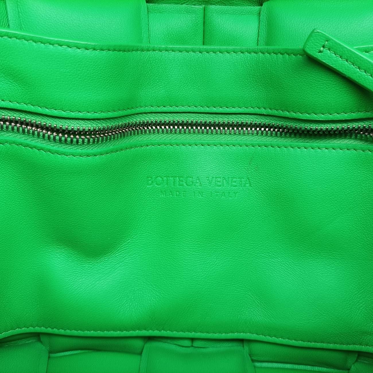 ボッテガヴェネタBottega Venetaパデッド カセットグリーンラムスキンB09441508P DECORATOM_COM_BR