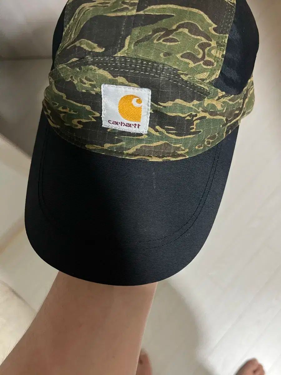 カーハート
