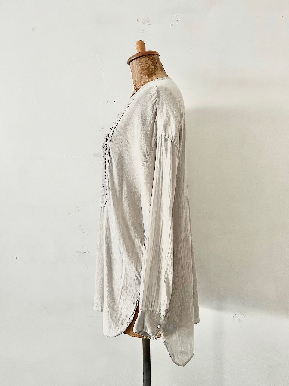 美品】 Maison de soil リネンコットン ギャザーシャツ サイズ1 グレー 