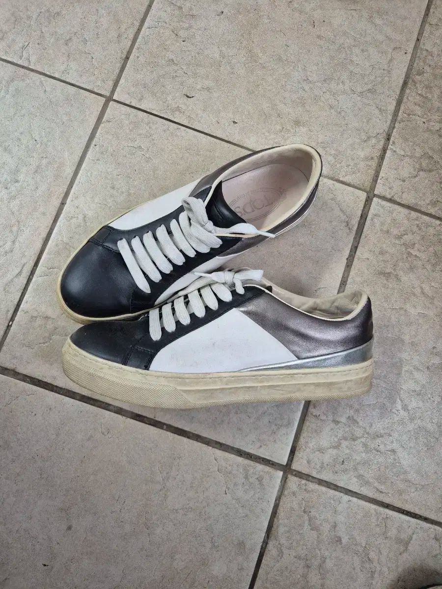 TOD S トッズ 38 5 255mm スニーカーズ スニーカー ブランド品
