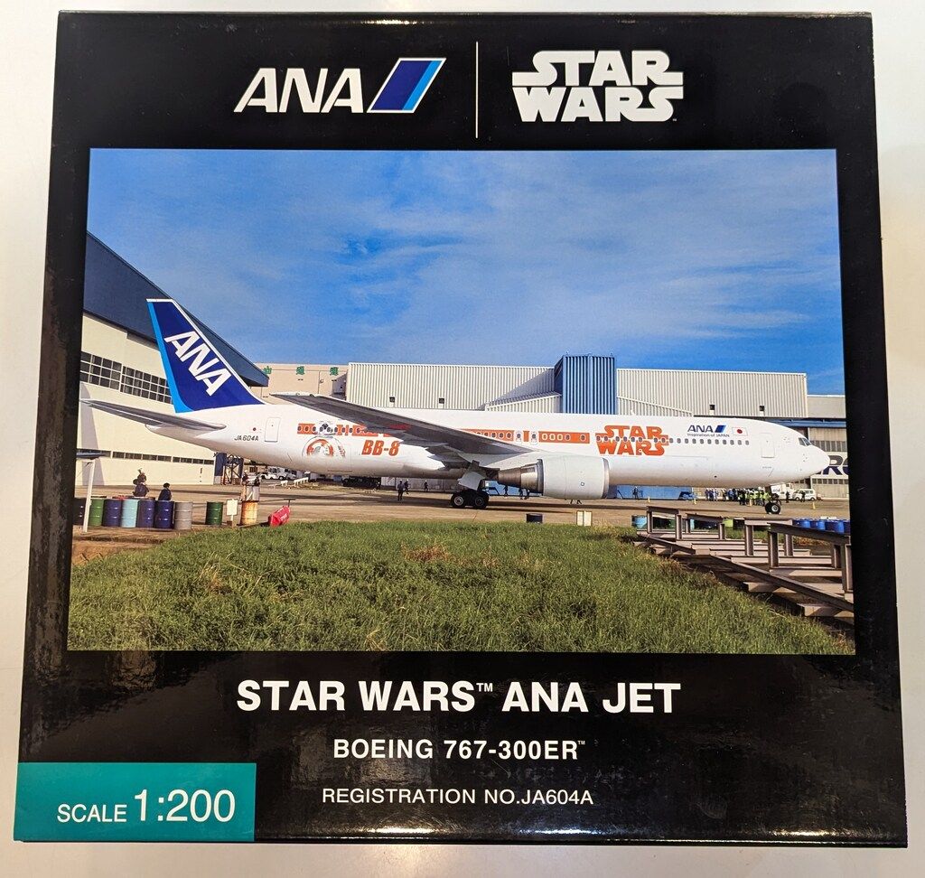 全日空商事 1|200スケール Boeing767-300ER ANA STAR WARS ANA JET ギア付 JA604A NH20096