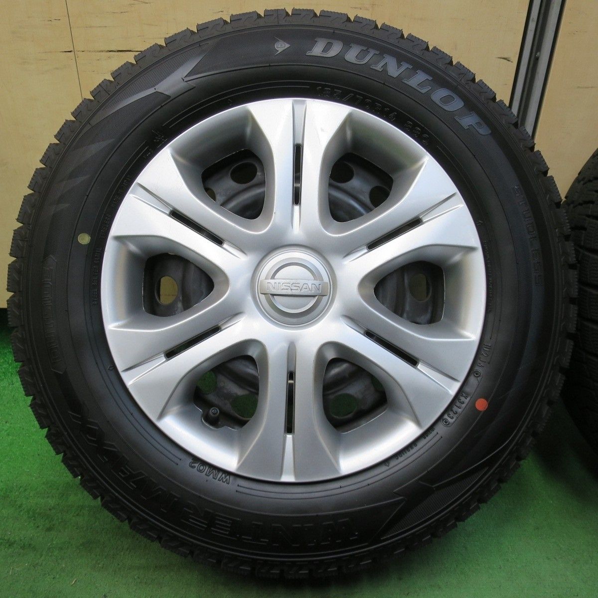 日産 ノート E12 純正ホイール+185/65R15スタッドレス WM01