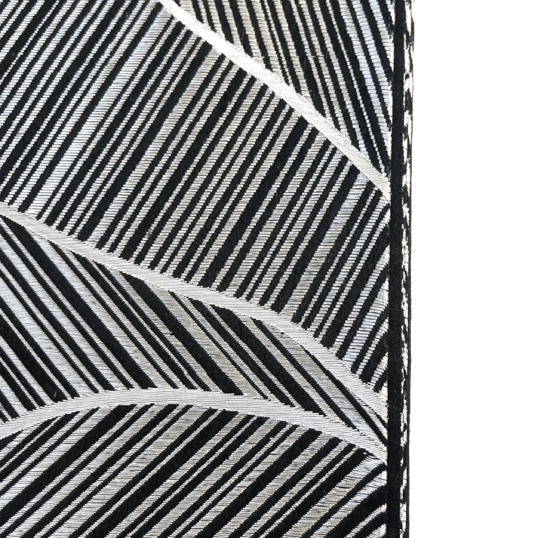 袋帯 縞模様 抽象模様 黒地 シルバー 着物 022 a d - メルカリ