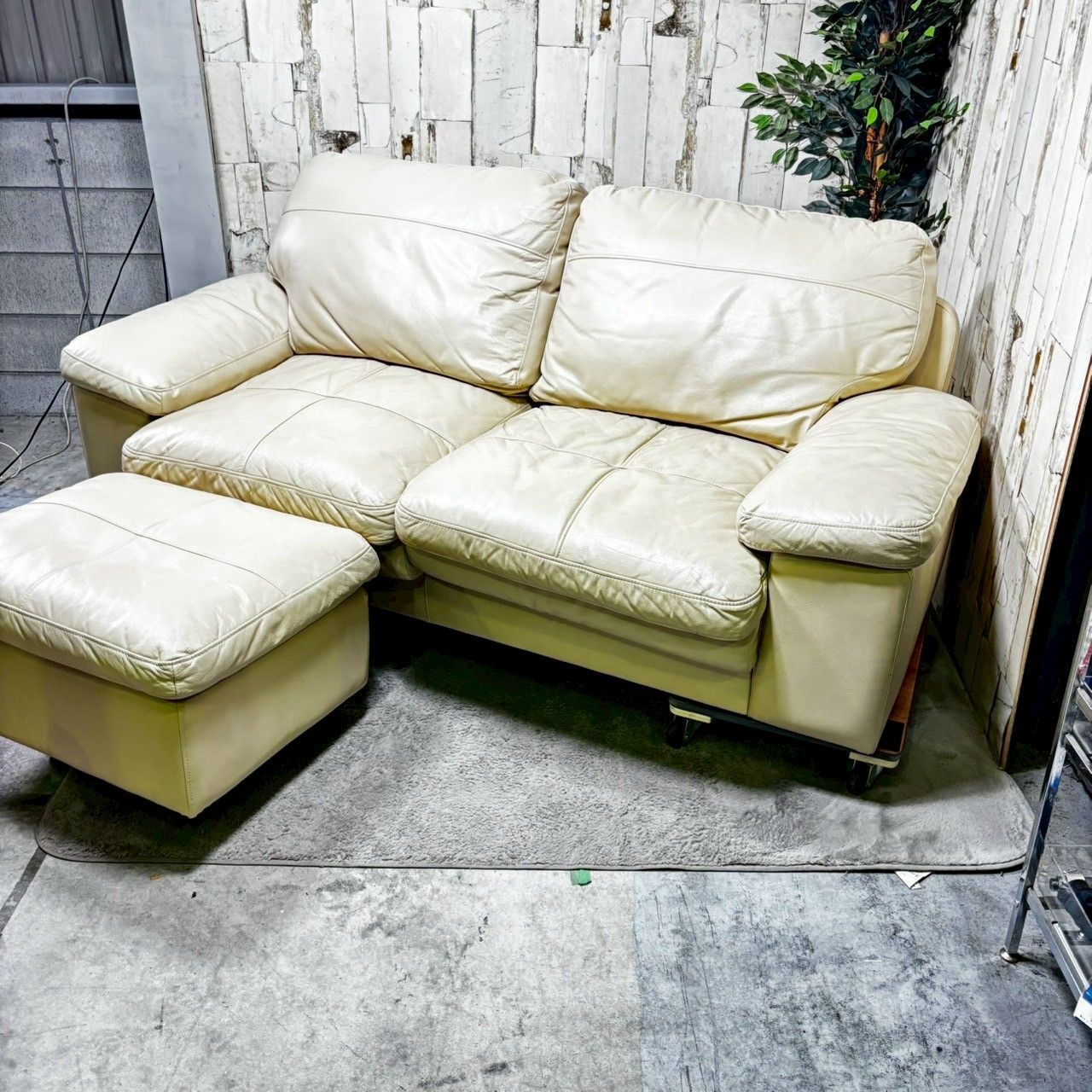 NITORI ニトリ 本革 2人掛けソファ Nステイツ BE - メルカリ